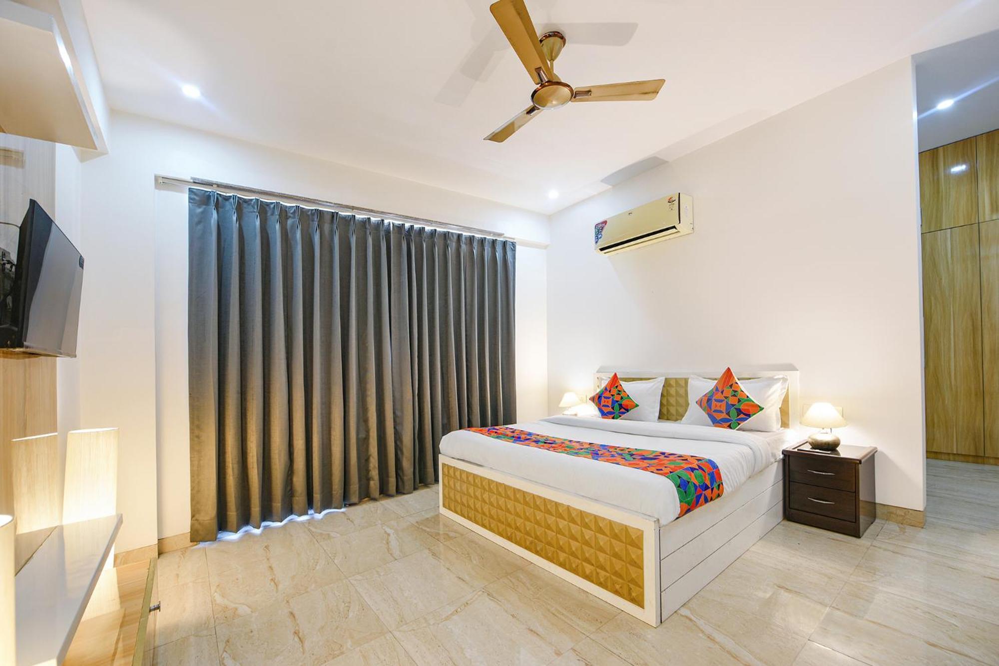 Fabhotel Ar Suites 구르가온 외부 사진